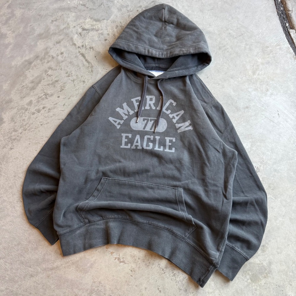 American Eagle Super Soft Graphic Hoodie Mens Medium Gray Raglan Sweatshirt